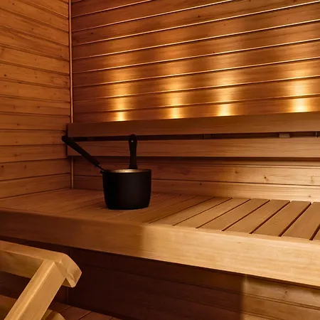 A One-bedroom With A Sauna Near The Center *