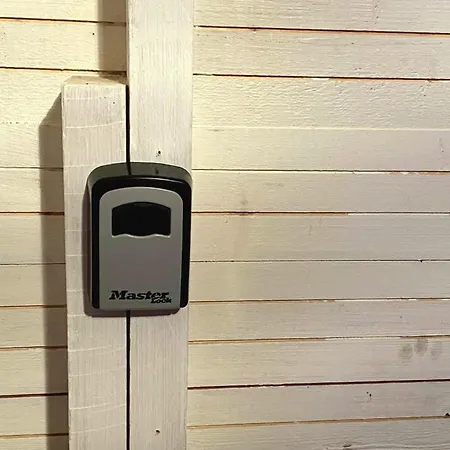 A One-bedroom With A Sauna Near The Center アパート